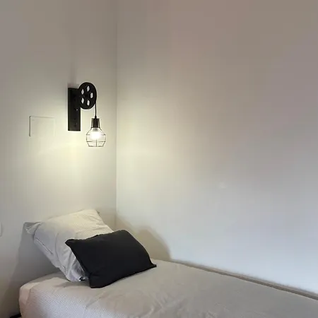 Le Logis Du Petit Lay ベッド・アンド・ブレックファスト レ・ゼルビエ