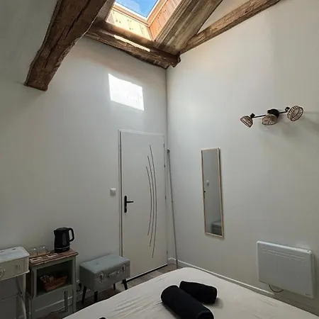 Le Logis Du Petit Lay 3* レ・ゼルビエ