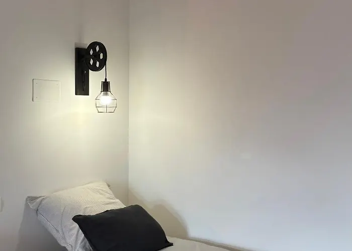 Le Logis Du Petit Lay לינה וארוחת בוקר לז הרבייה