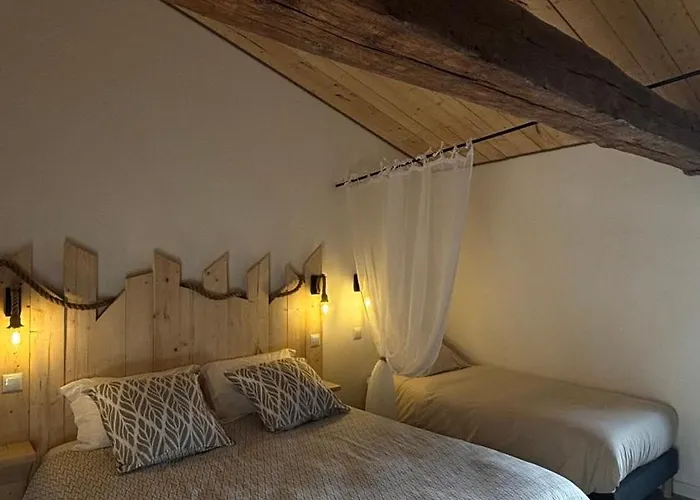 Le Logis Du Petit Lay Couette-café Les Herbiers