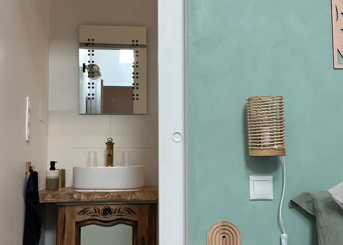 Couette-café Le Logis Du Petit Lay